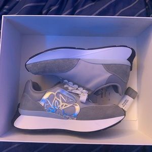 ( BRAND NEW ) ALEXANDER MCQUEEN RUNNERS